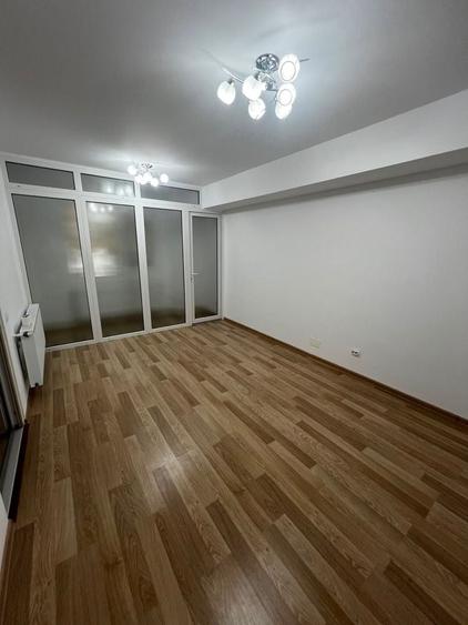 Apartament cu 2 camere decomandat în Roșu