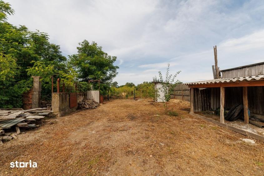 Casă cu 1 camere cu Teren 2140 Mp în Ciești