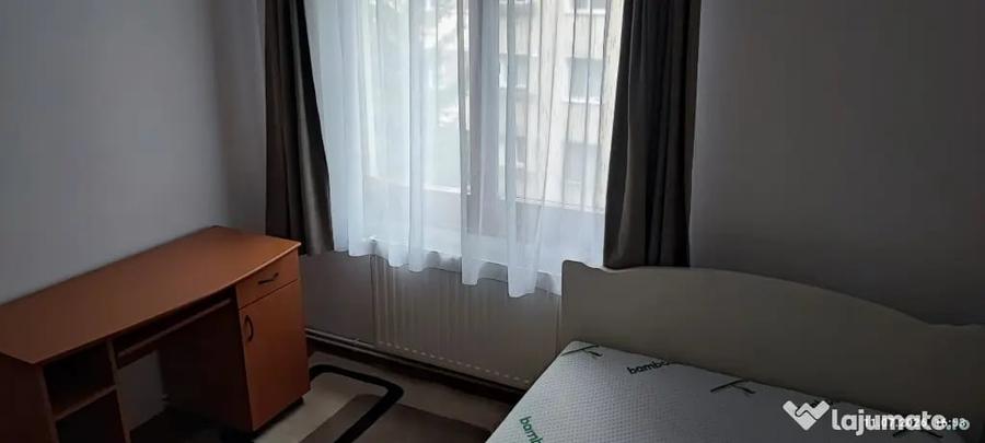 Apartament cu 2 camere decomandat în Cornișa