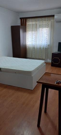 Garsonieră decomandată în Militari