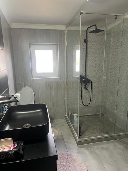 Apartament cu 3 camere decomandat, mobilat în Unirea