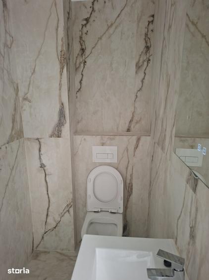 Spațiu comercial, de 65 mp, în Central
