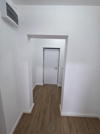 Apartament cu 2 camere decomandat în Crângași