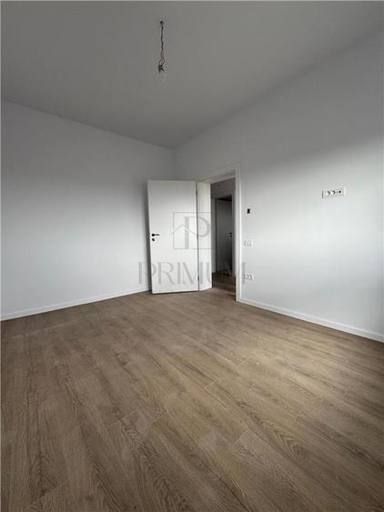Duplex cu 3 camere cu Canalizare în Moșnița Nouă