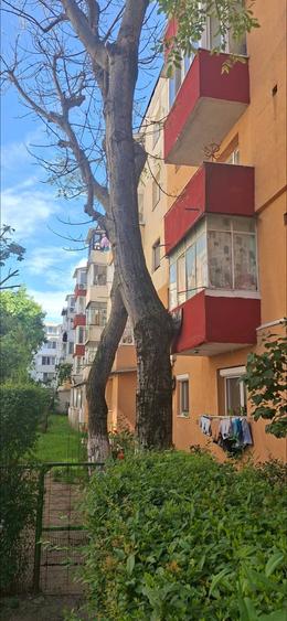 Apartament cu 2 camere semidecomandat în Noua