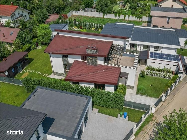 Casă cu 4 camere în Dumbrăveni