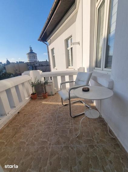 Apartament cu 5 camere decomandat în Iancului