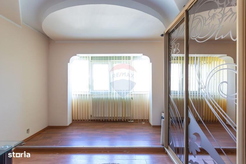 Apartament cu 4 camere în Nord