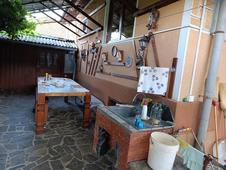 Casă cu 3 camere cu Teren 60 Mp în Inău