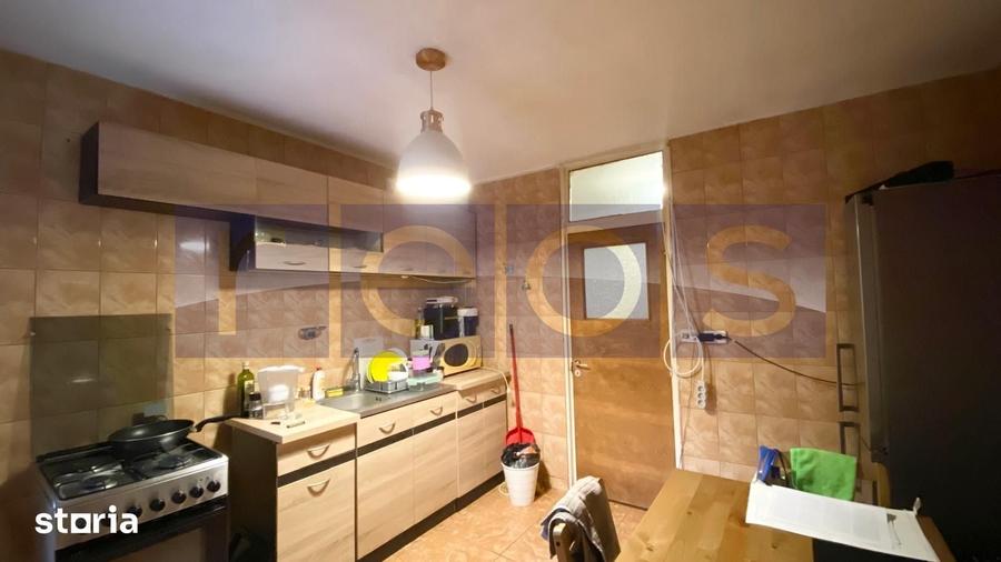 Apartament cu 4 camere decomandat în Rahova