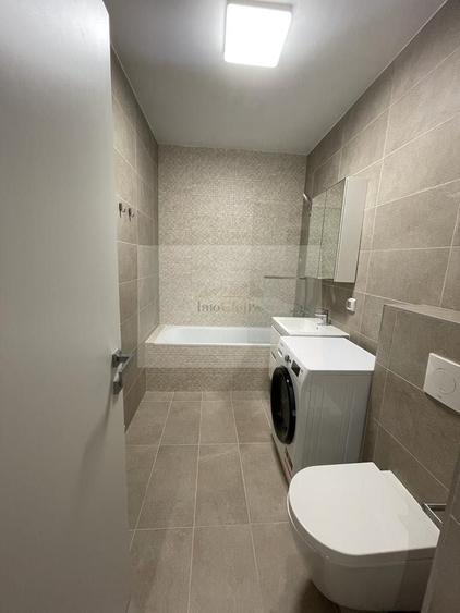 Apartament cu 2 camere semidecomandat, mobilat în Semicentral