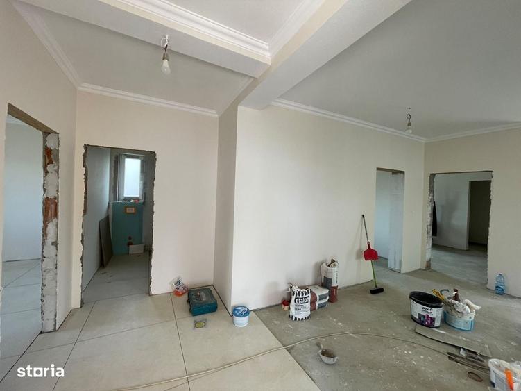 Casă cu 3 camere în Ghiroda
