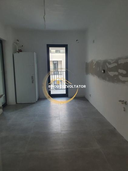 Apartament cu 3 camere decomandat în Theodor Pallady