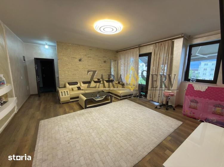 Apartament cu 3 camere decomandat în 9 Mai