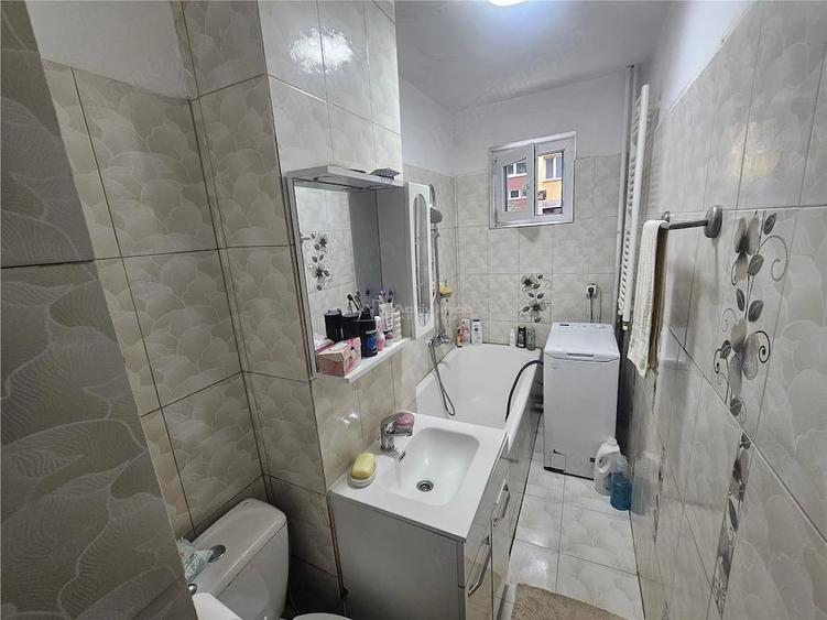 Apartament cu 2 camere nedecomandat în Micro I