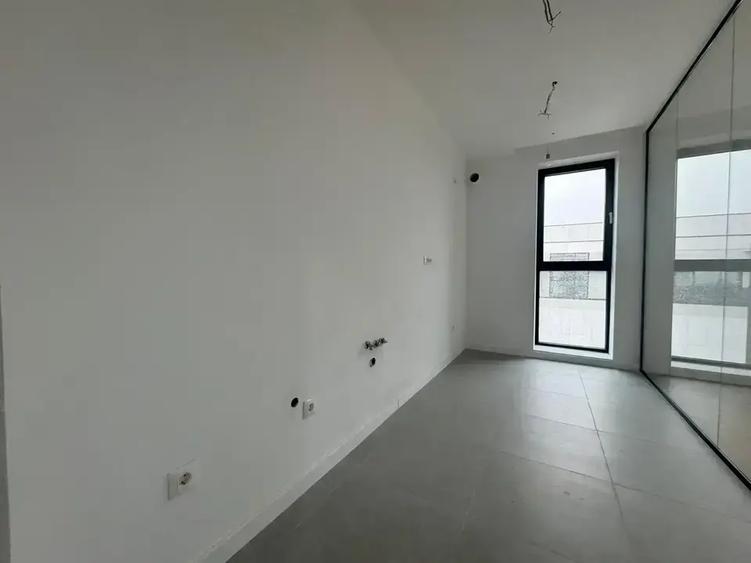Apartament cu 2 camere decomandat în Aviației