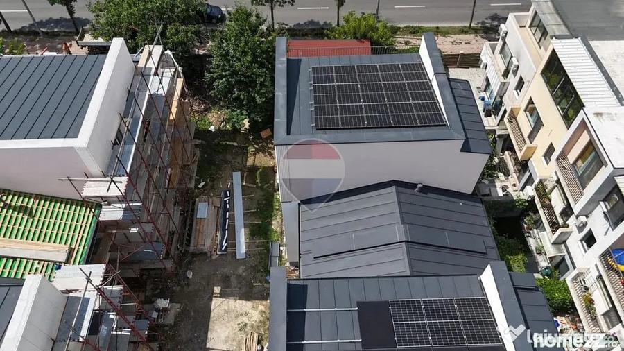 Casă cu 7 camere cu Teren 300 Mp în Ultracentral