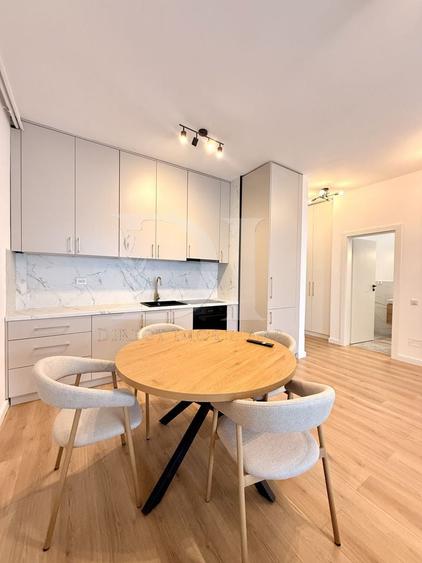 Apartament cu 2 camere semidecomandat în Florești