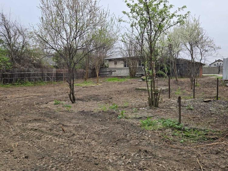 Casă cu 4 camere în Buhoci