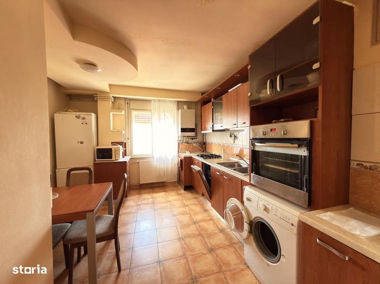 Apartament cu 3 camere semidecomandat în Olimpia-Stadion