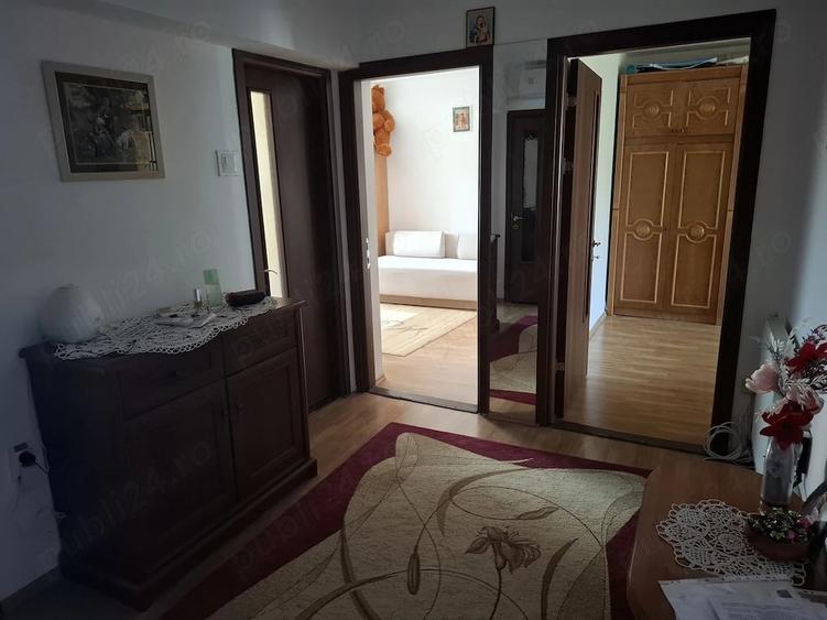 Apartament cu 2 camere decomandat în Mărăței