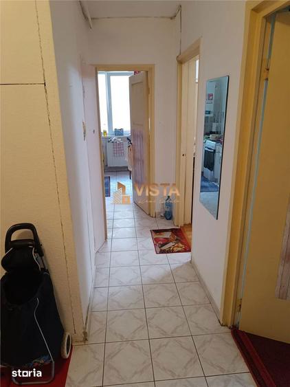 Apartament cu 3 camere în Astra