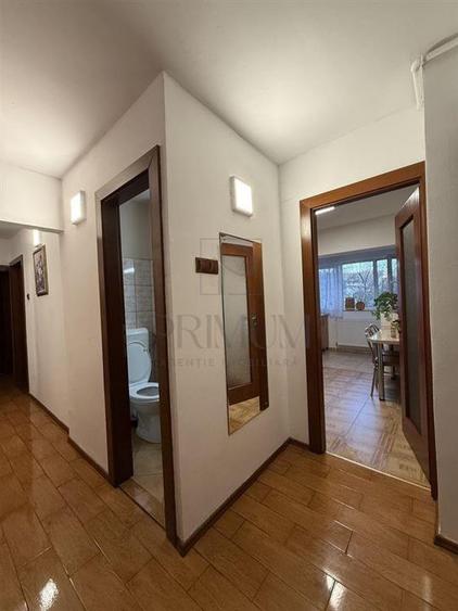 Apartament cu 3 camere decomandat, mobilat în Aradului — fotografia 1