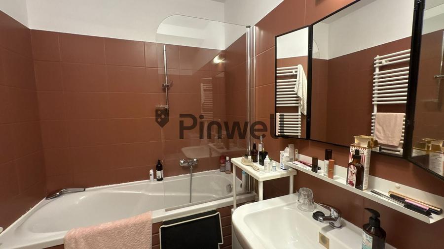 Apartament cu 3 camere semidecomandat, mobilat în Nord