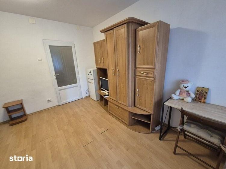 Garsonieră semidecomandată în Titan