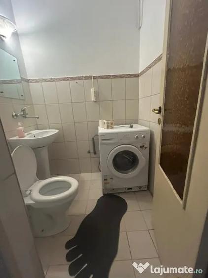 Apartament cu 5 camere decomandat în Ultracentral
