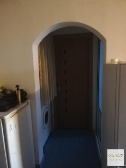 Apartament cu 2 camere decomandat, mobilat în Nicolina