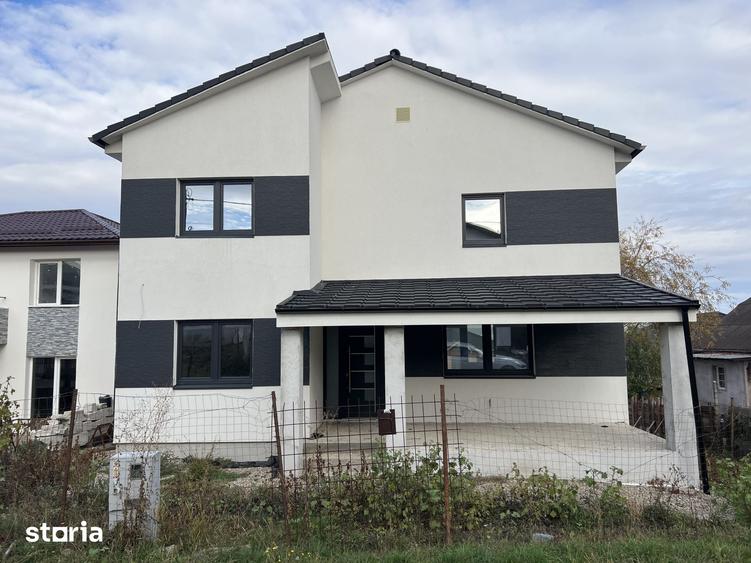 Casă cu 4 camere cu Teren 300 Mp în Apahida