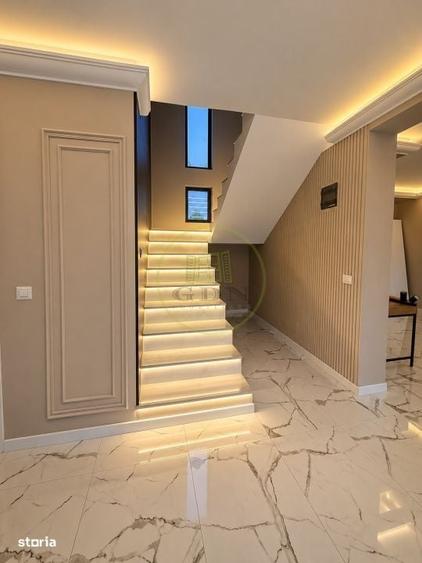 Casă cu 4 camere cu Teren 250 Mp în Malu Mare