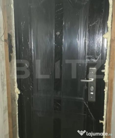 Apartament cu 3 camere, an 1983, zona Caraiman - 11