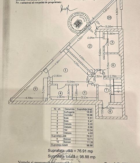 Apartament cu 3 camere decomandat în Nordului
