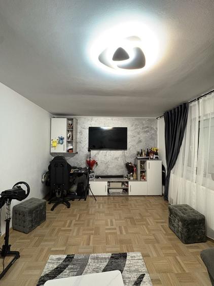 Apartament cu 2 camere decomandat în Berca
