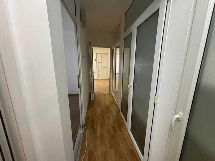 Spațiu comercial, de 98 mp, în Central
