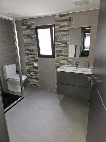 Casă cu Teren 587 Mp în Central