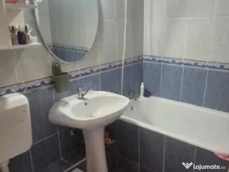 Apartament cu 2 camere decomandat în Iancului