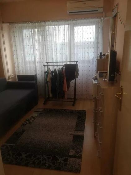 Apartament cu 3 camere decomandat, mobilat în Lujerului