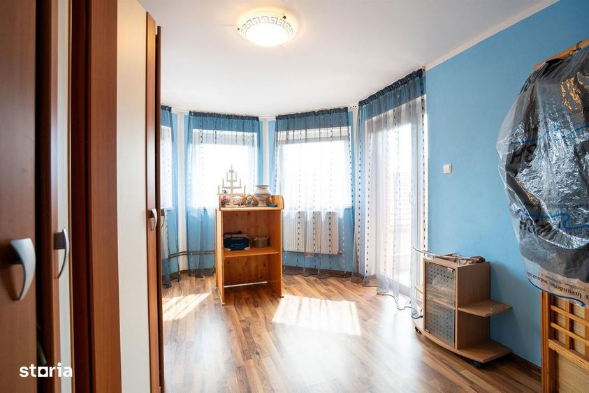 Casă cu 5 camere cu Teren 500 Mp în Oncea