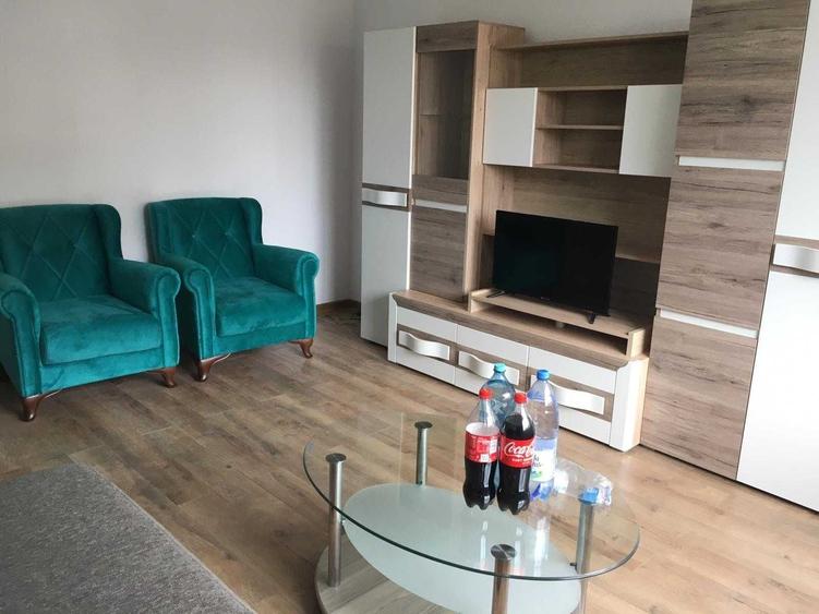 Apartament cu 2 camere decomandat în Cetate