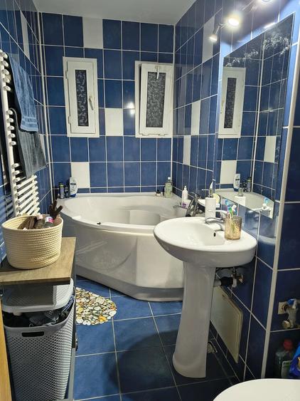 Apartament cu 2 camere nedecomandat în Astra