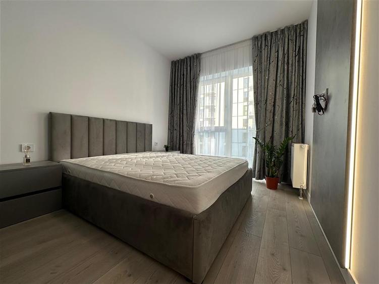 Apartament cu 2 camere decomandat în Podu Roș