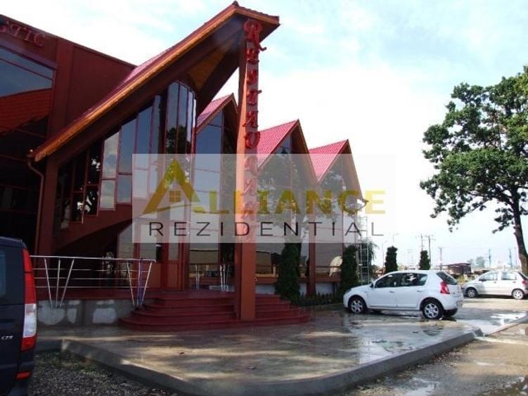 Spațiu comercial, de 1,000 mp, în Berceni