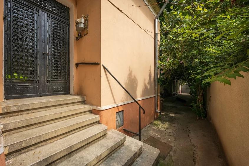 Casă cu Teren 459 Mp în Ferdinand
