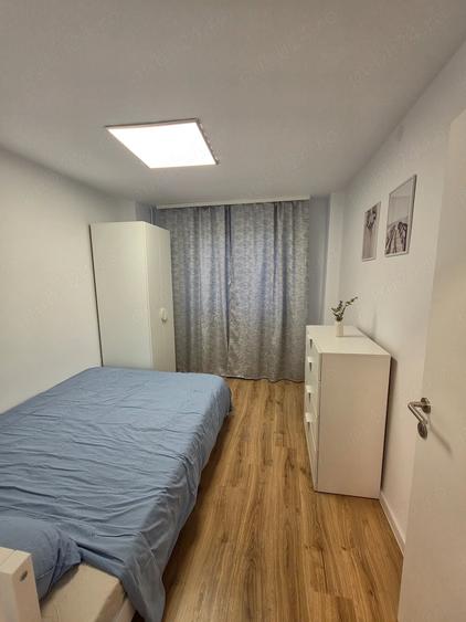 Apartament cu 3 camere semidecomandat în Crângași