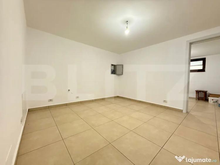 Casă cu 5 camere cu Teren 500 Mp în Central