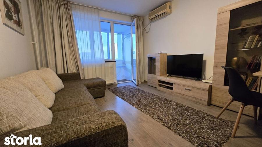 Apartament cu 2 camere, mobilat în Cantemir
