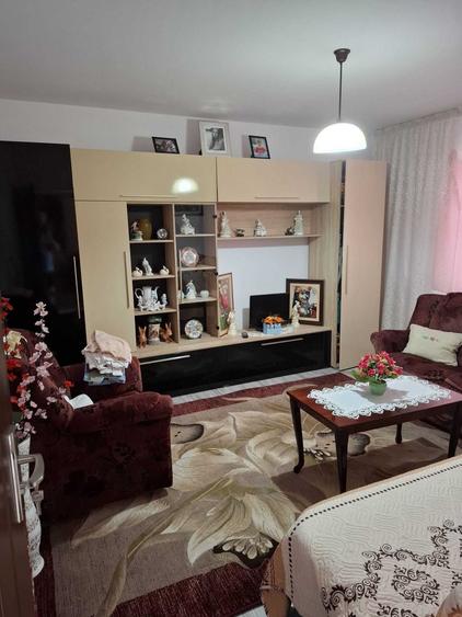 Casă cu 2 camere în Central
